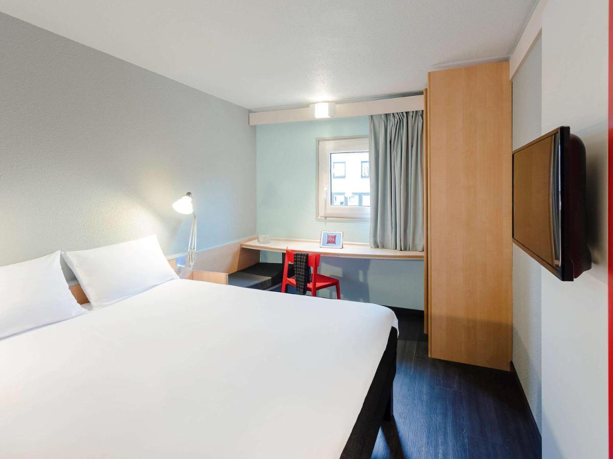 Отель Ibis Bourges Centre Экстерьер фото