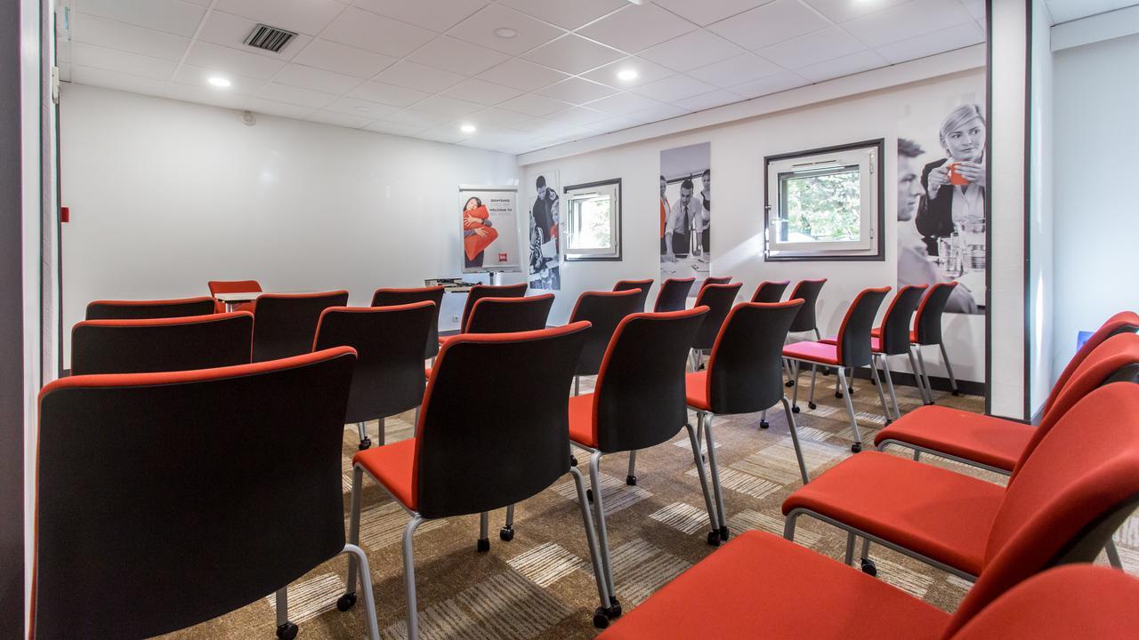 Отель Ibis Bourges Centre Экстерьер фото